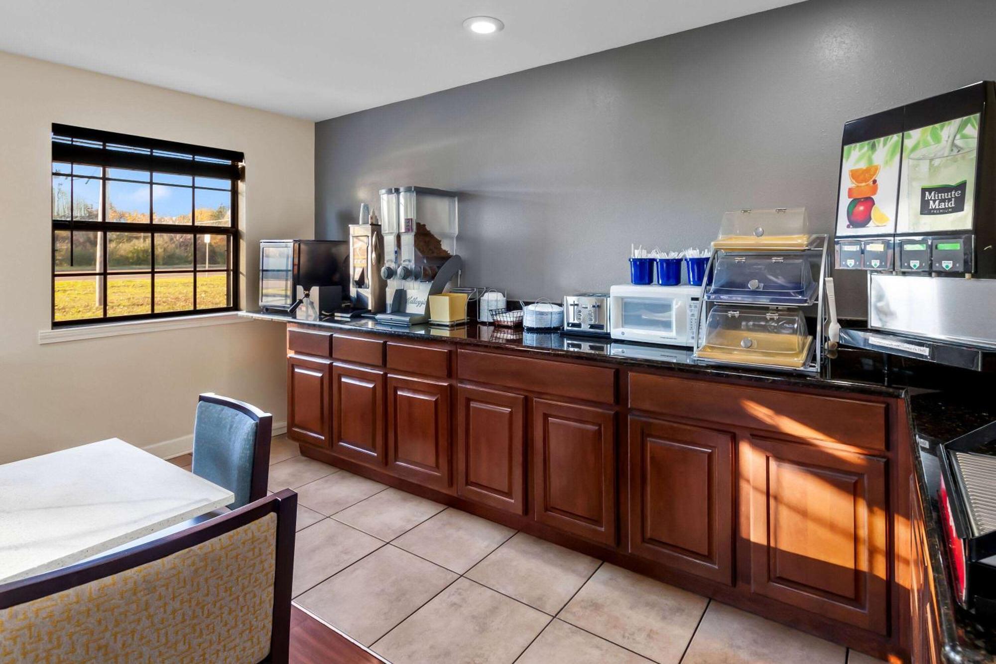 Days Inn By Wyndham Brownsville Extérieur photo